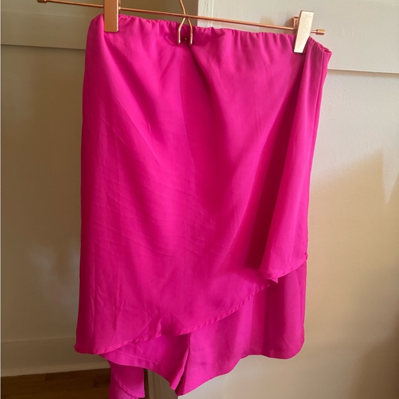 Superdown Jolie Strapless Romper in Hot Pink - Picture 4 of 5